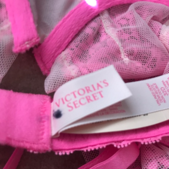 NWT Victorias Secret Very Sexy & Body by Victoria Unlined Bra Bundle 32D - Picture 15 of 15